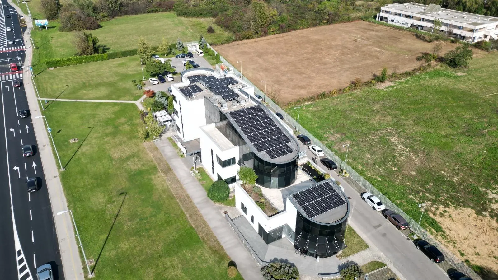 Fotonaponska elektrana 143,06 kWp na zdravstvenom centru u Zagrebu